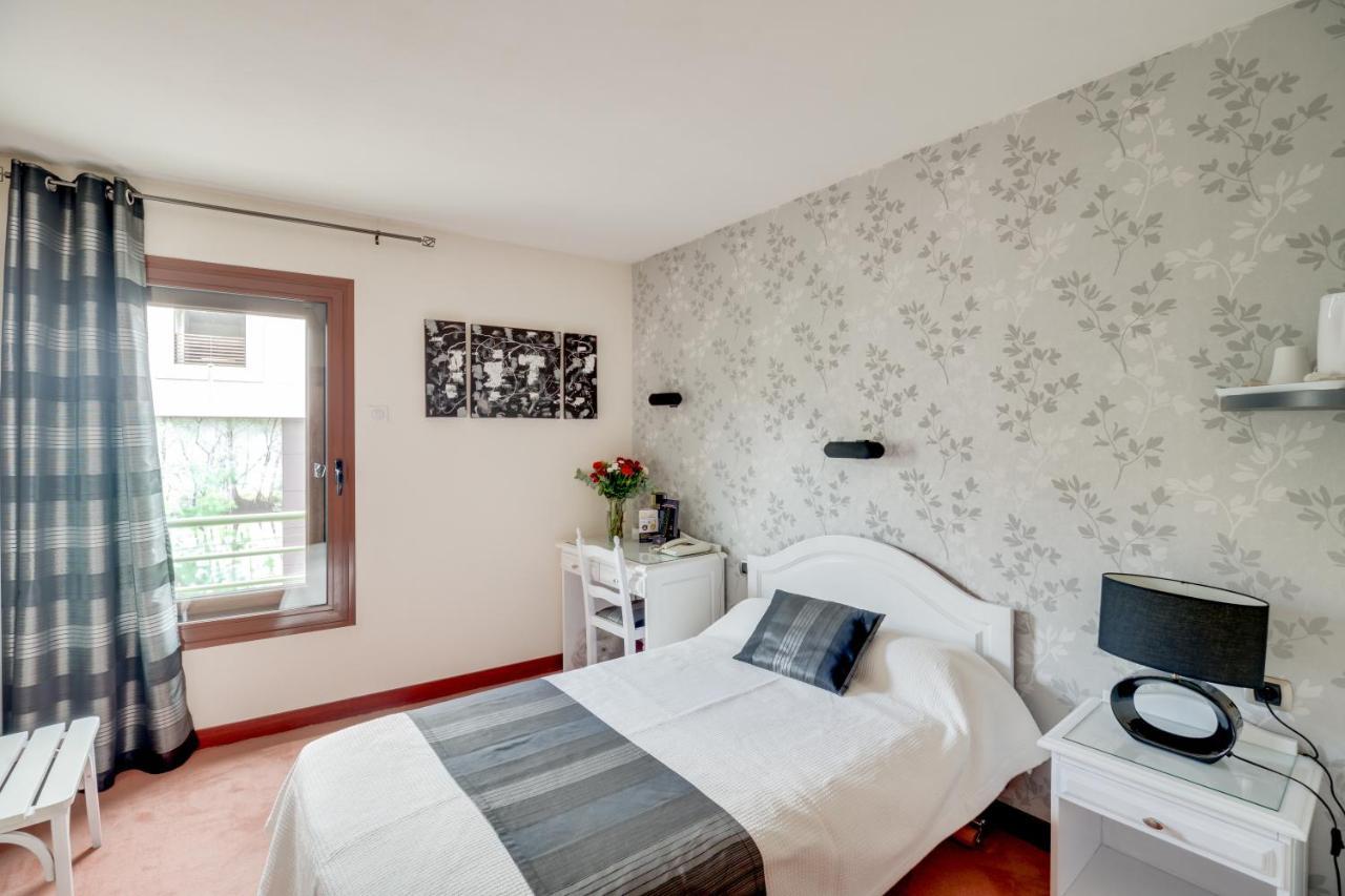 Contact Hotel Limoges - Hotel Des Deux Moulins Εξωτερικό φωτογραφία