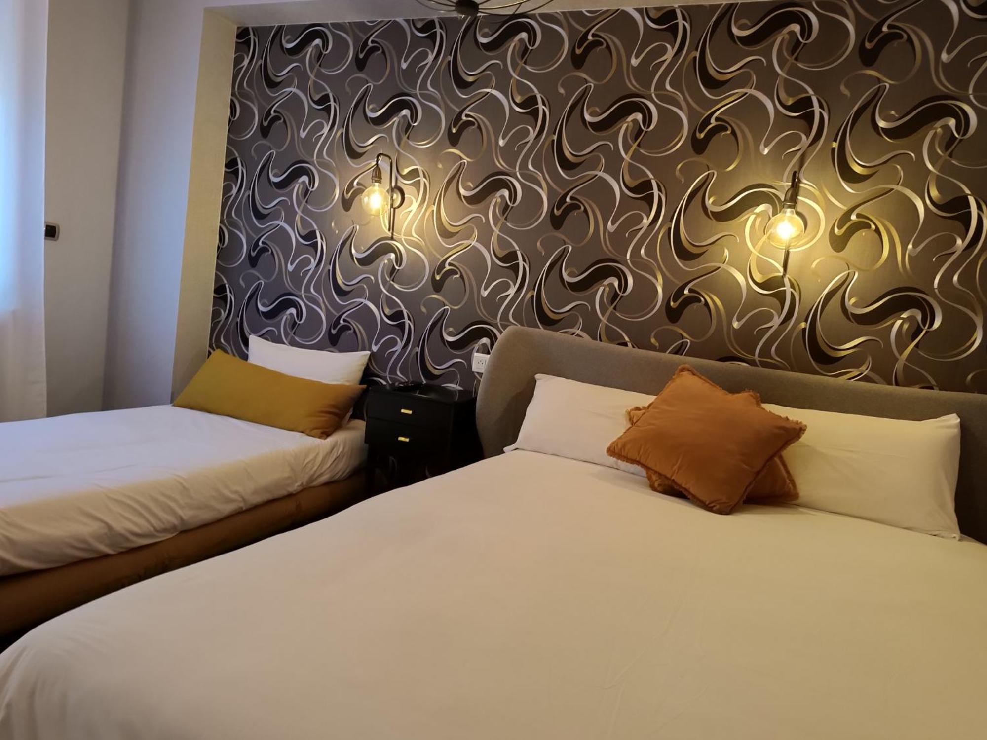 Contact Hotel Limoges - Hotel Des Deux Moulins Εξωτερικό φωτογραφία