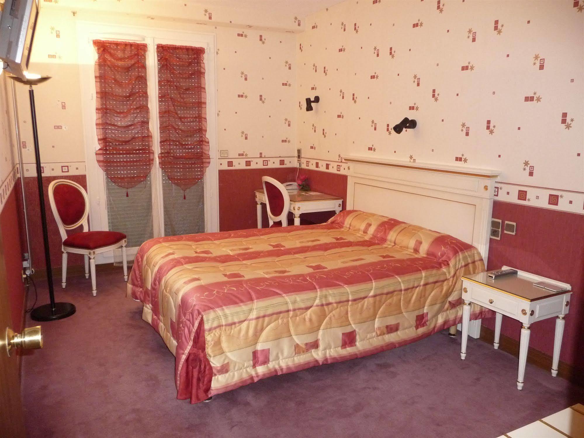 Contact Hotel Limoges - Hotel Des Deux Moulins Εξωτερικό φωτογραφία