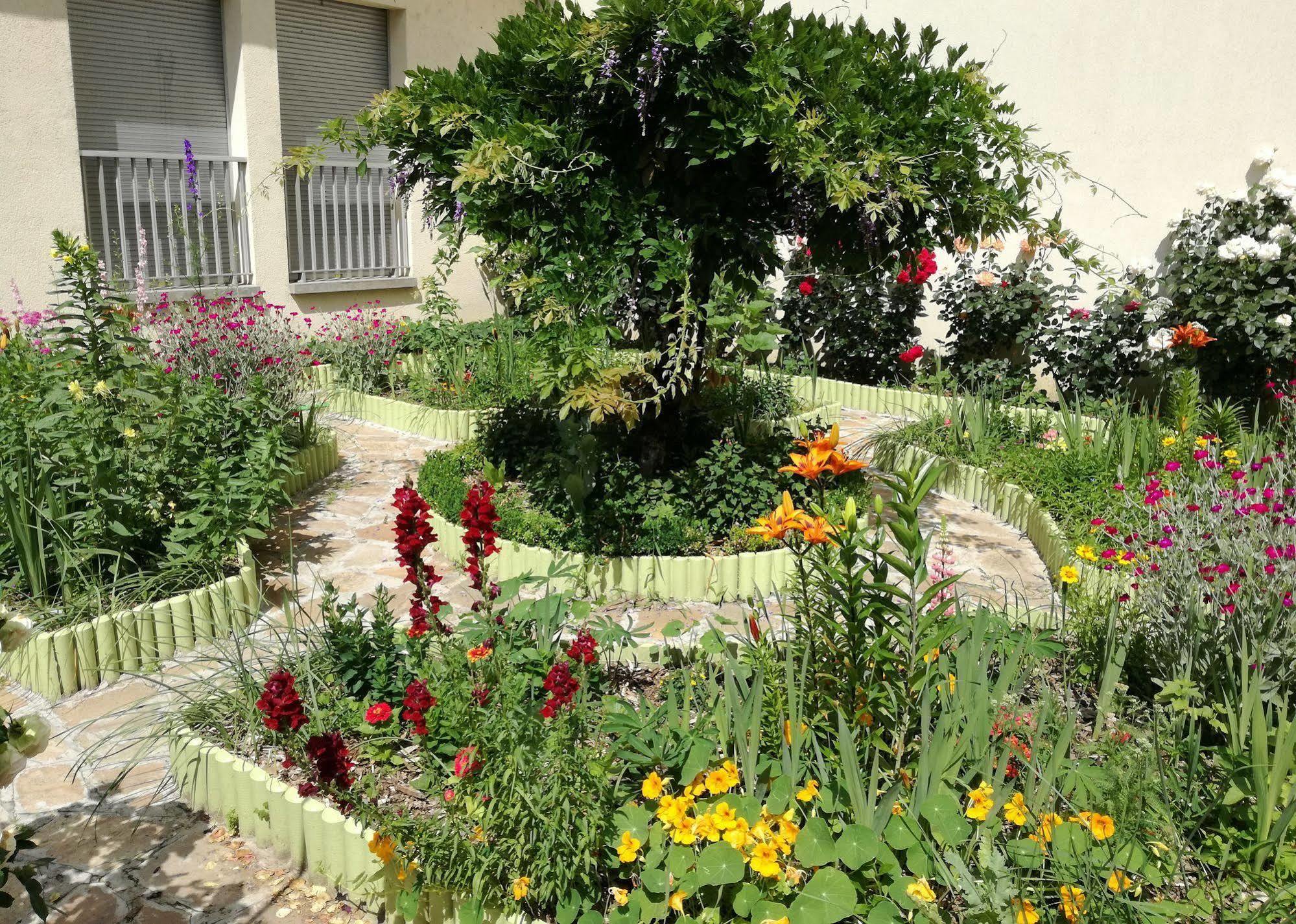 Contact Hotel Limoges - Hotel Des Deux Moulins Εξωτερικό φωτογραφία